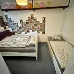 Schoene Gartenwohnung Daire Salzburg