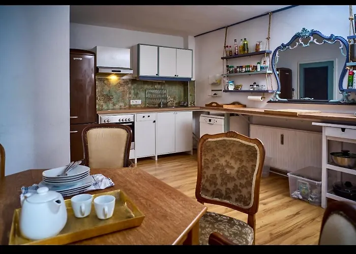 아파트 Schoene Gartenwohnung 잘츠부르크